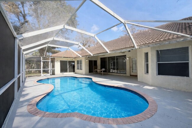 Building Photo - 4853 NW 66th Ave