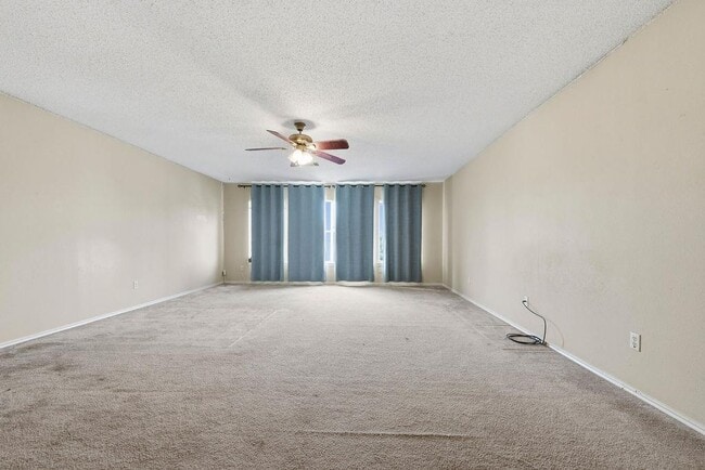 Building Photo - 1109 Bradbury Ln
