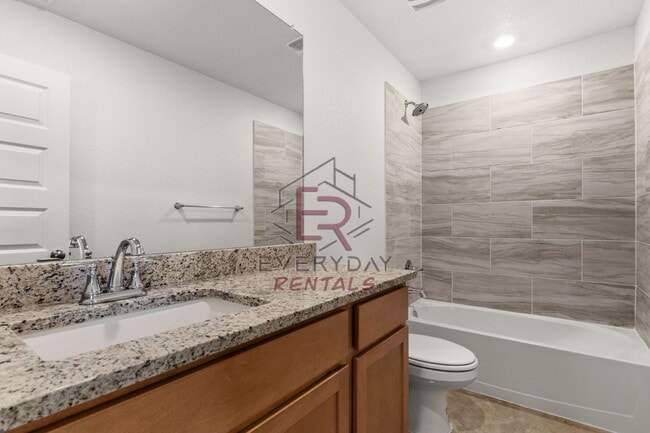 Building Photo - 912 Cherry Laurel Ln