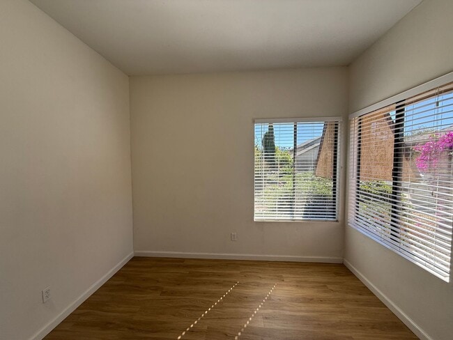 Building Photo - Located in Bauer Estates Near The Country ...
