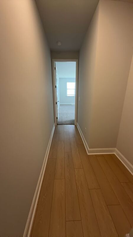 Building Photo - 104 Clift Crk Dr