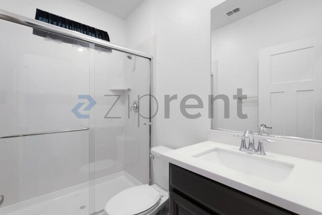 Building Photo - 9287 Mystic Lake Alley