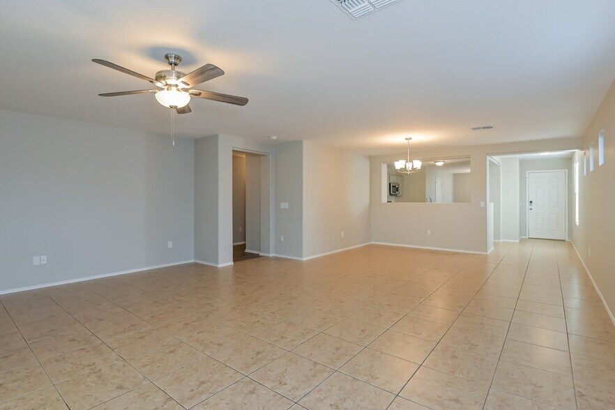 Building Photo - 12575 N Cottonseed Ln