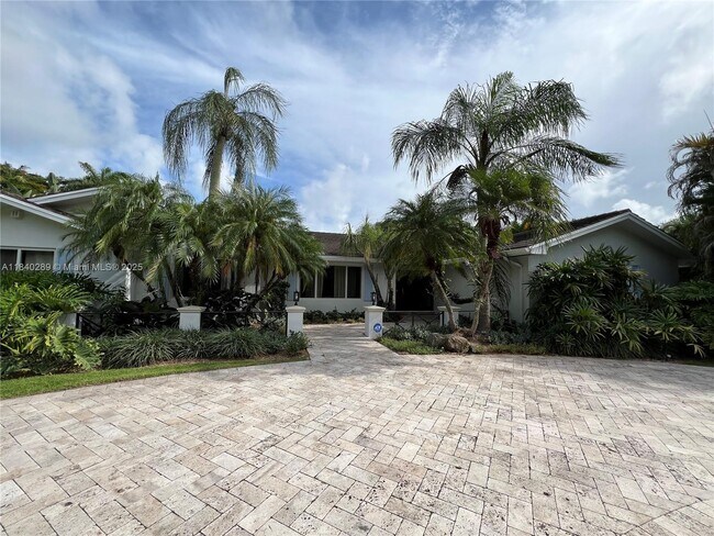 Building Photo - 5870 SW 96th St