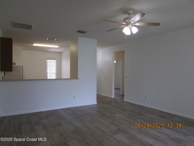 Building Photo - 4192 Collinwood Dr