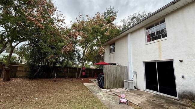 Building Photo - 206 Century Blvd