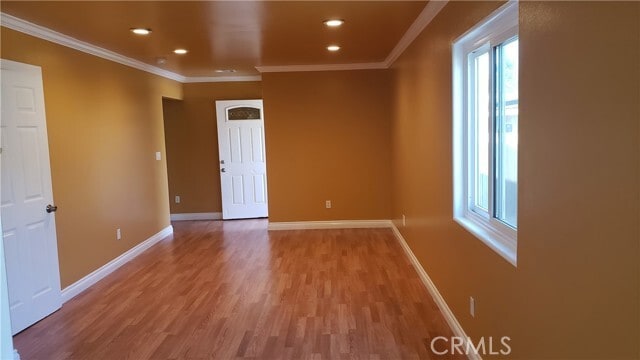 Building Photo - 718 E 40th Pl