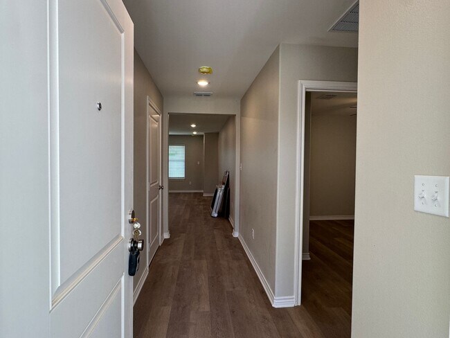 Building Photo - 14574 CR 2191