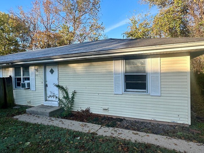 Building Photo - S0072-MF2-E1