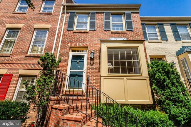 Building Photo - 1119 Michigan Ct