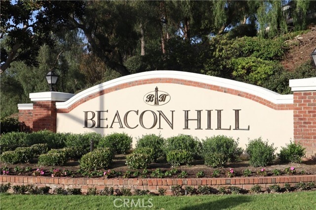 Building Photo - 2 Terrace Cir