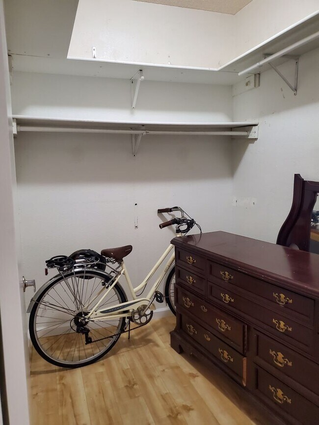 Building Photo - ALVA RD - 1st Floor 2 Bd / 2 Ba Condo in Rancho Bernardo w/ 2 Parking & Many Amenities