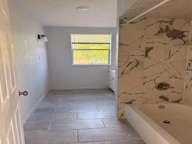 Building Photo - 1349 15th St S