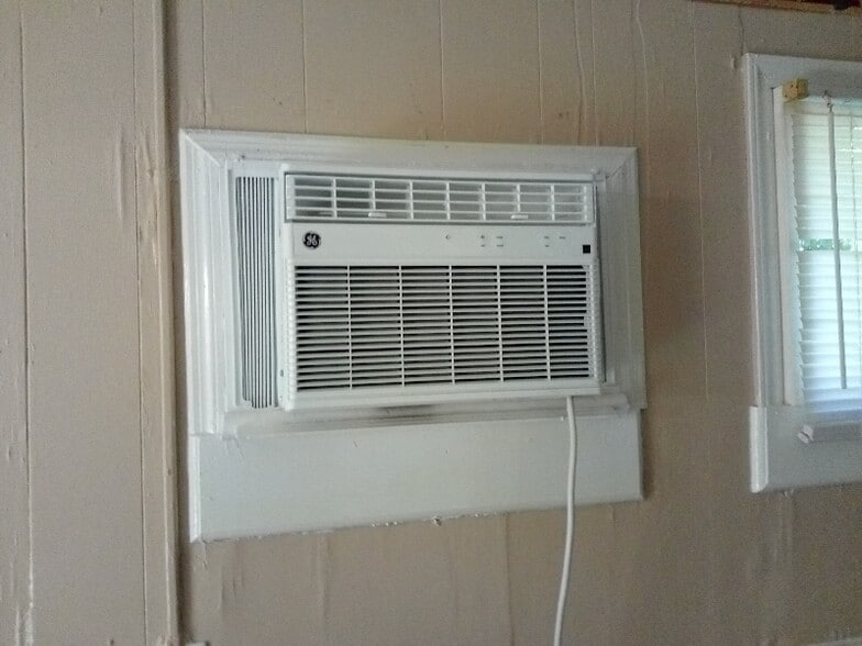 Building Photo - 224 Clement Ave