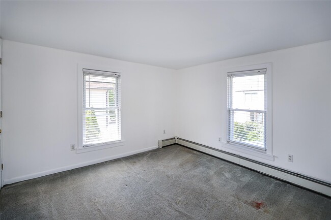 Building Photo - 237 Fulton St