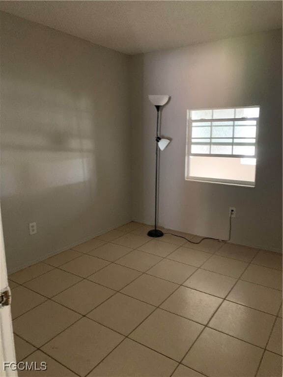 Building Photo - 4064 E Sunflower Cir