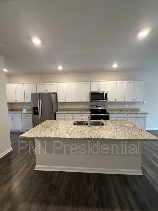 Building Photo - 11075 Chappell Crk Cir