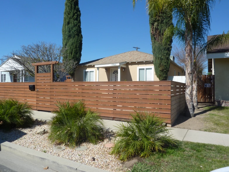 Building Photo - 17565 Bullock St