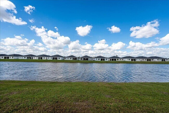 Building Photo - 6362 Windwood Wy
