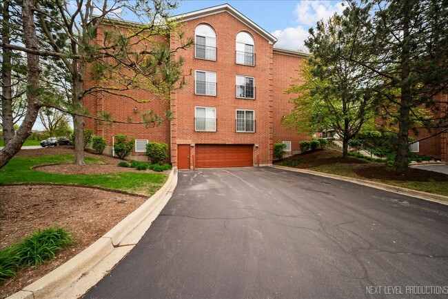 Building Photo - 187 Hunt Club Dr