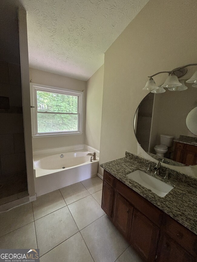 Building Photo - 3330 Ridgerock Way
