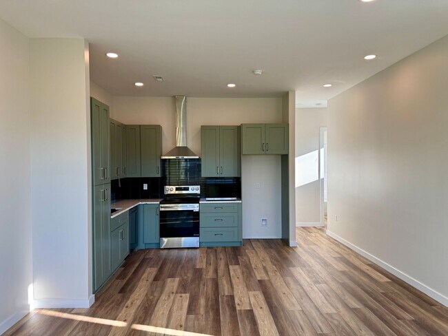 Building Photo - 1865 Zeta Way