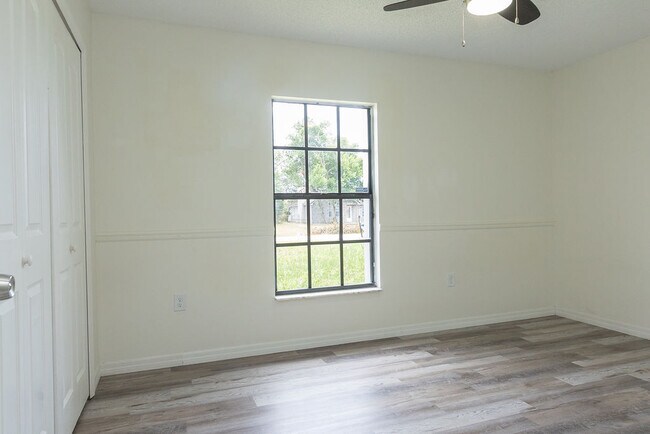 Building Photo - 2254 Matthew Cir