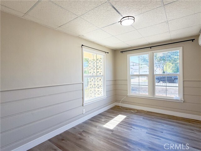 Building Photo - 320 E Marshall St