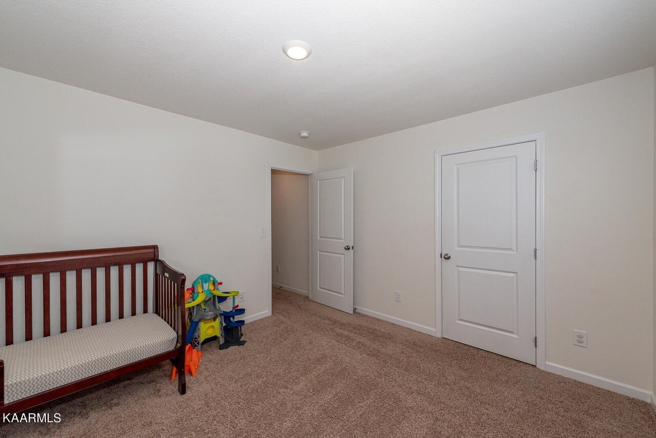 Building Photo - 1606 River Poppy Rd