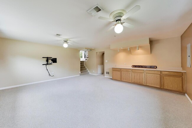 Building Photo - 7630 Beckwith Rd