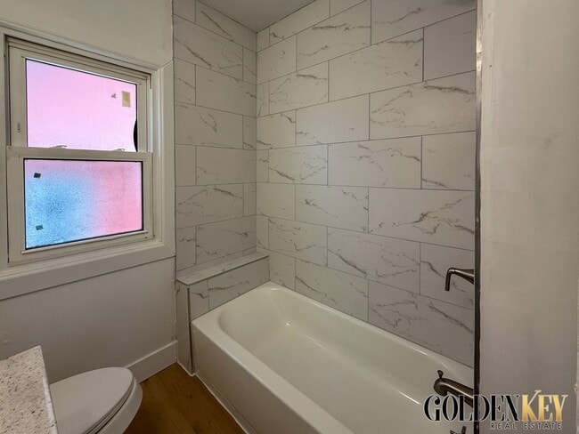 Building Photo - Beautifully redone large 3 bedroom home!