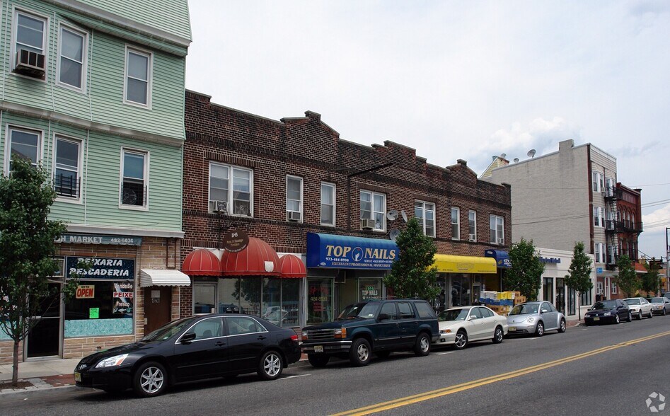 Building Photo - 432 Harrison Ave