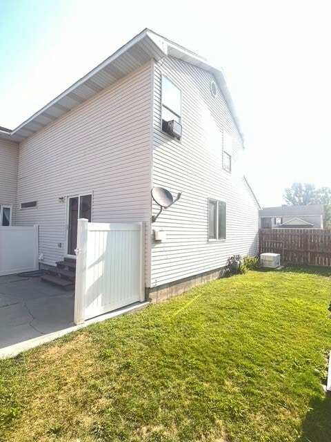 Building Photo - 361 N 4th W