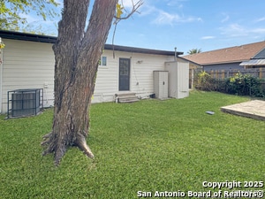 Building Photo - 723 Paso Hondo St