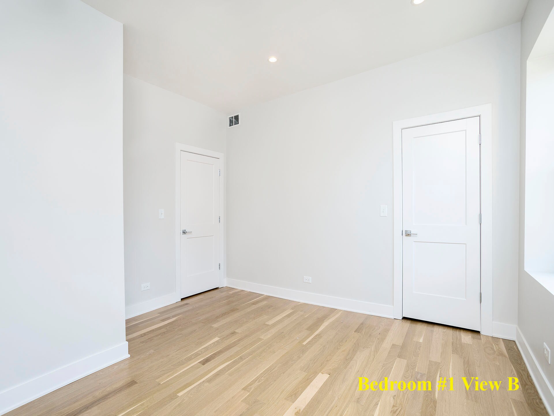 Building Photo - 6103 S Kenwood Ave