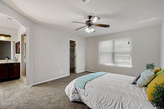 Building Photo - 1290 Hidden Bend Pl