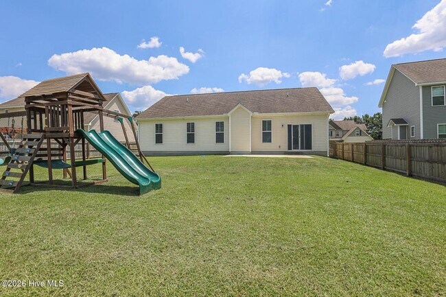 Building Photo - 223 Holly Grove Ct E