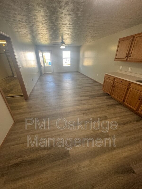 Building Photo - 763 Campbell Rd