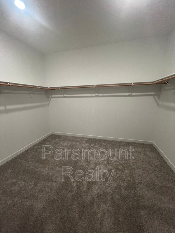 Building Photo - 1740 Lacey Ave