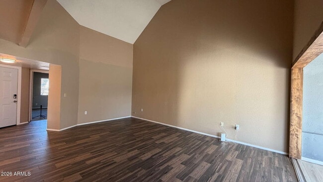 Building Photo - 2423 E Maryland Dr