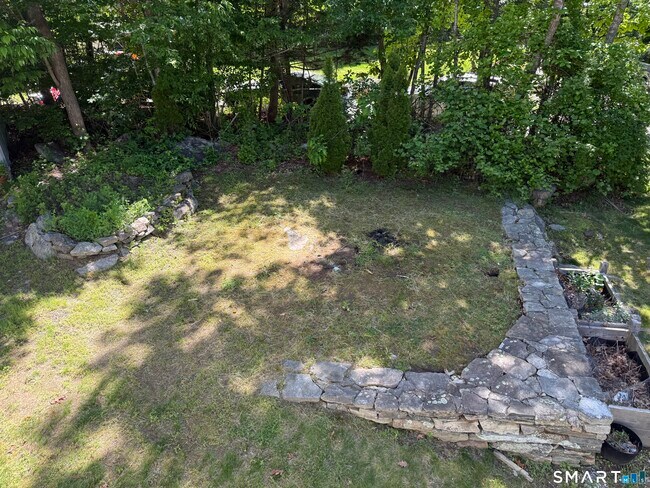 Building Photo - 308 Noank Ledyard Rd
