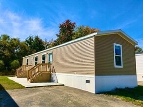 Building Photo - 1111 OH-133