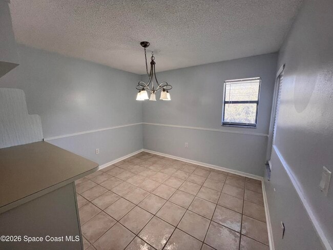 Building Photo - 1051 Clearmont St NE