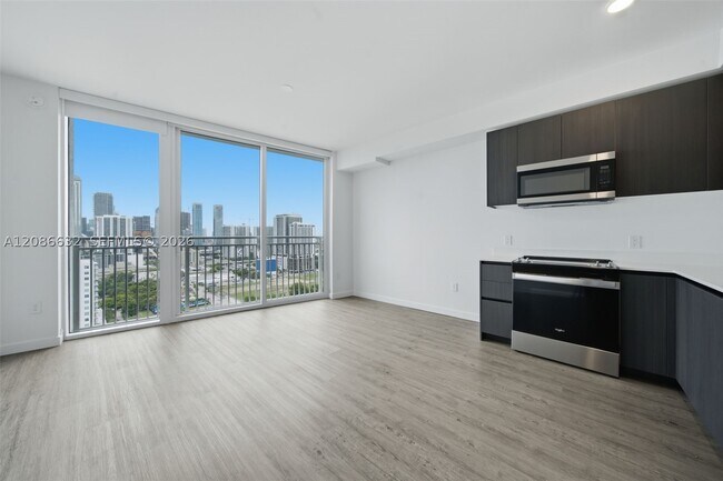Building Photo - 2000 Biscayne Blvd