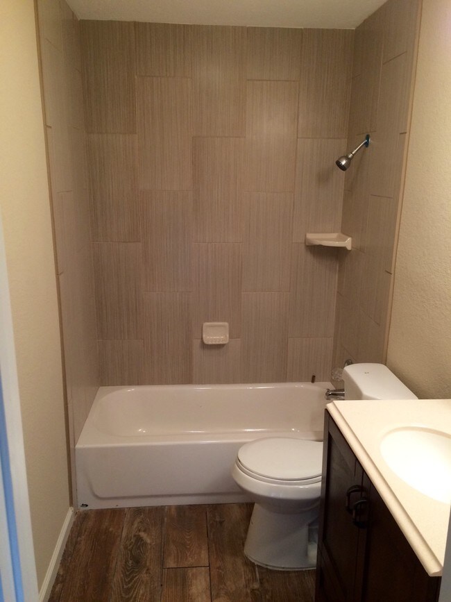 Primary Photo - 1712 Poage Ave