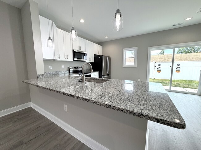 Building Photo - 1 Melissa Ln