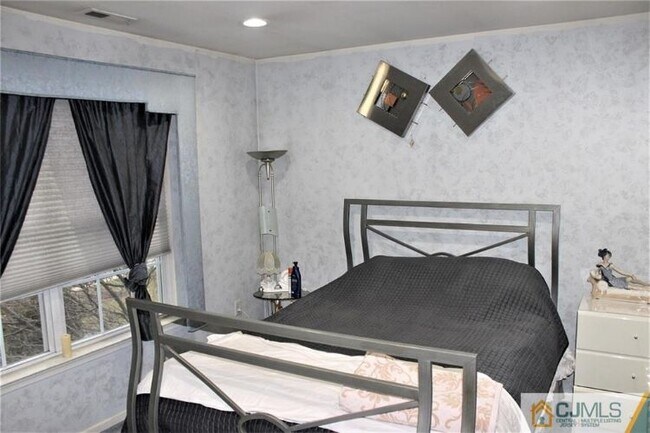 Building Photo - 62 Sayreville Blvd S