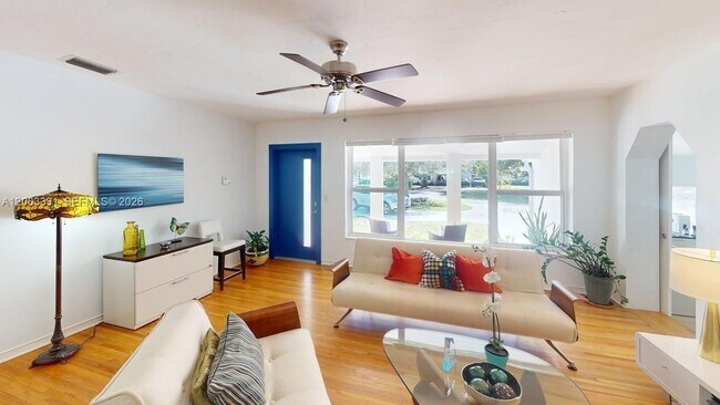 Building Photo - 951 NE 116th St