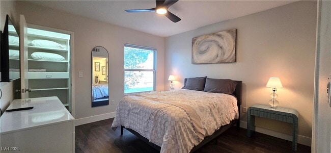 Building Photo - 7255 W Sunset Rd