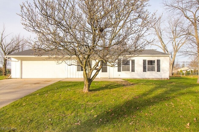 Building Photo - 5497 Bartlett Rd